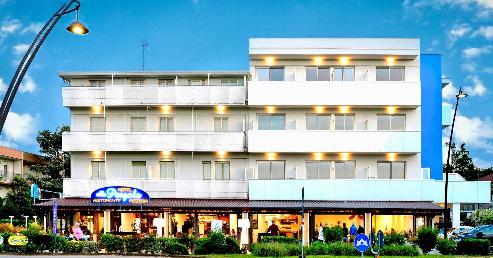 Alla Pergola Bibione Exterior photo